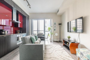 Cozy 1BR Upscale Loft with Stunning Views of CN Tower